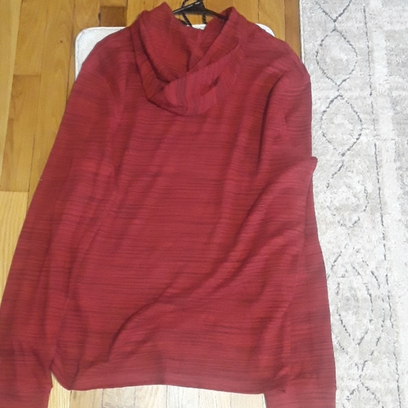 NWT Urban Pipeline Jester Red Thermal Hoodie - Picture 4 of 4